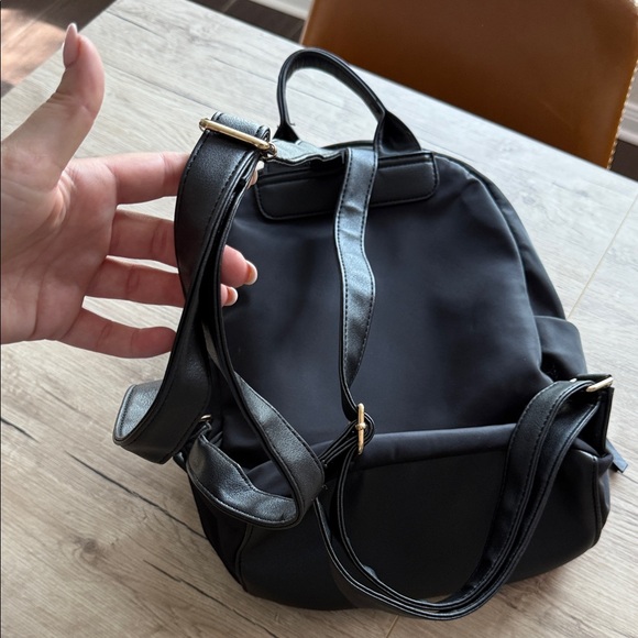 LD Black nylon backpack - Picture 6 of 9